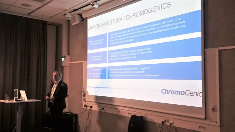 ChromoGenics holding a presentation in a classrom att Investerardagen in Stockholm