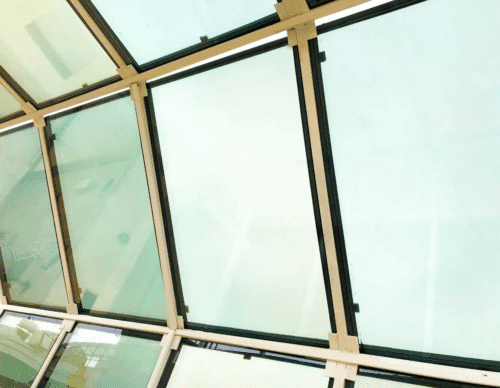 Glass roof with ConverLight Dynamic from ChromoGenics on a sunny day